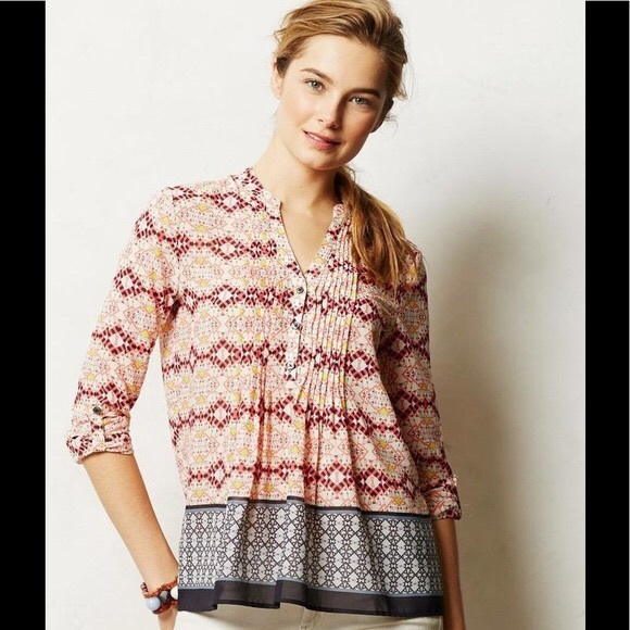 HD in Paris | Kaveri Pintuck Henley Top Size 2 - Picture 2 of 8